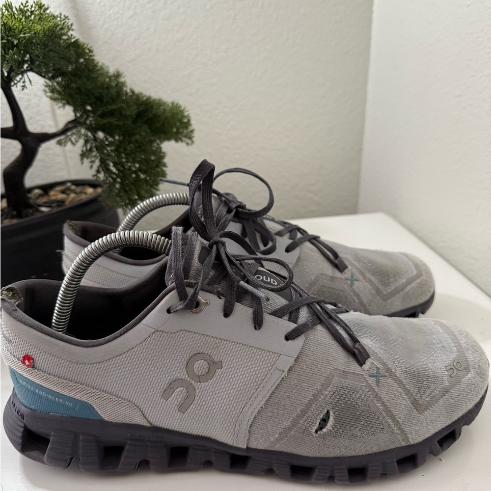 On Running X 3  Men's Gray Running Shoes